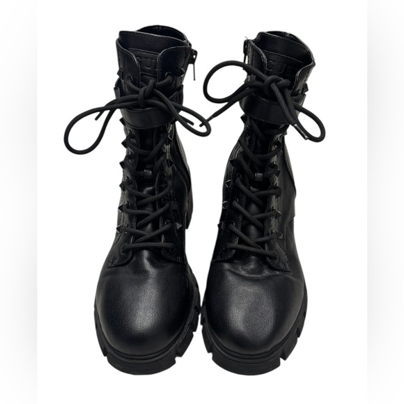 Women’s Guess Deepen Combat Black Studded Boots: WGDEEPEN: Size 11M - Picture 4 of 15
